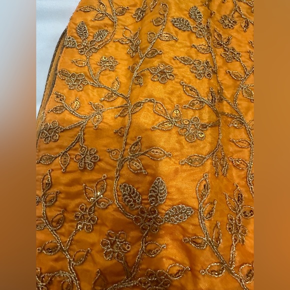 Indian Salwar Suit - Picture 5 of 8